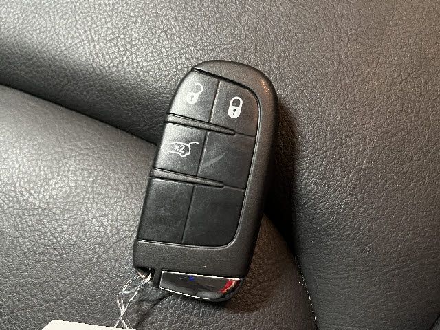 JEEP RENEGADE 2022 Image 31