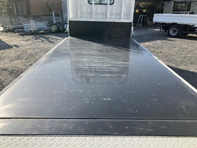 TOYOTA DYNA 2017 Image 31