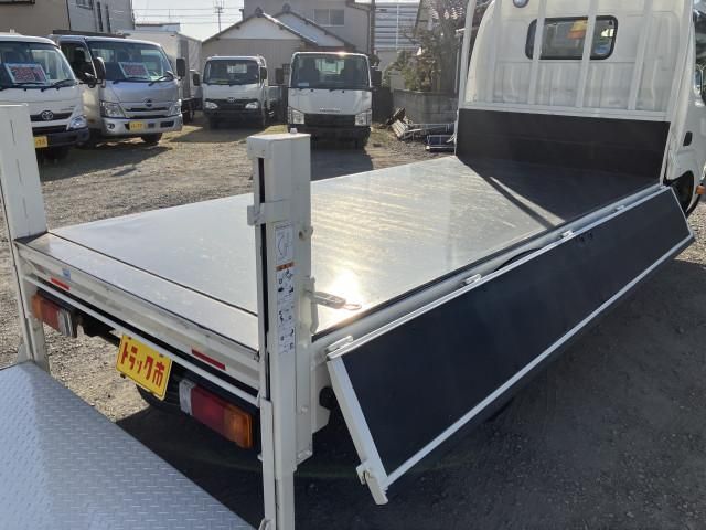 TOYOTA DYNA 2017 Image 31