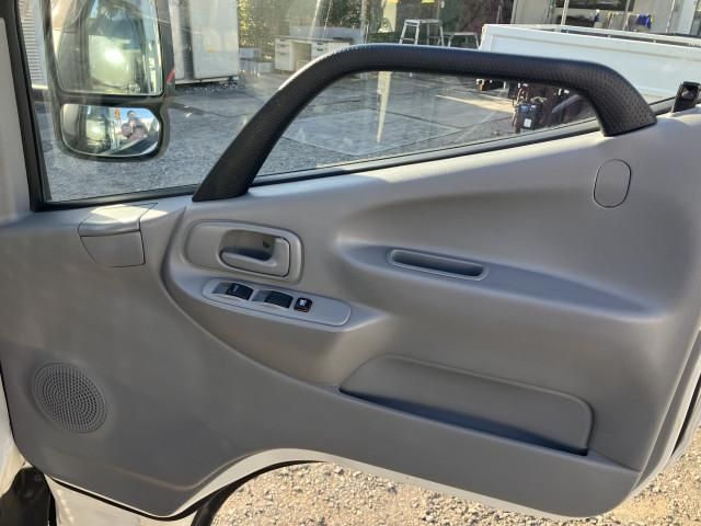 TOYOTA DYNA 2017 Image 31