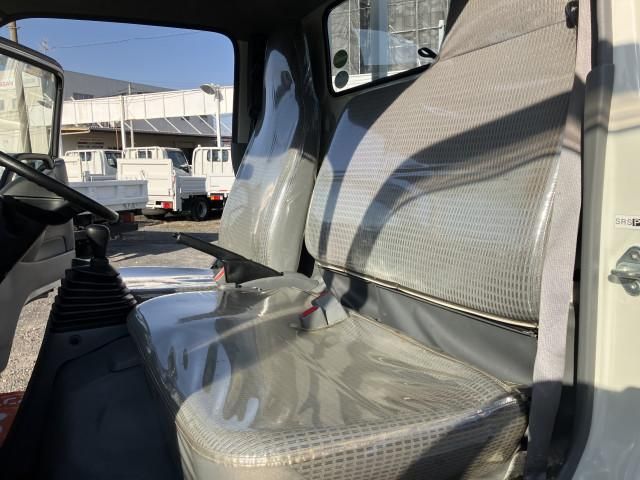 TOYOTA DYNA 2017 Image 31