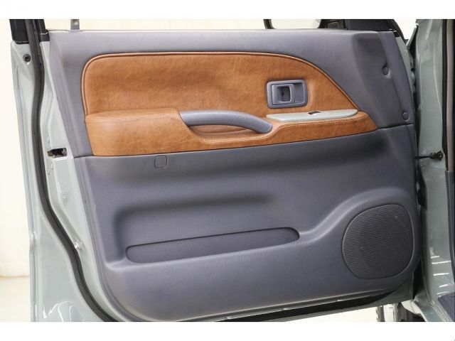 TOYOTA LANDCRUISER PRADO 2001 Image 31