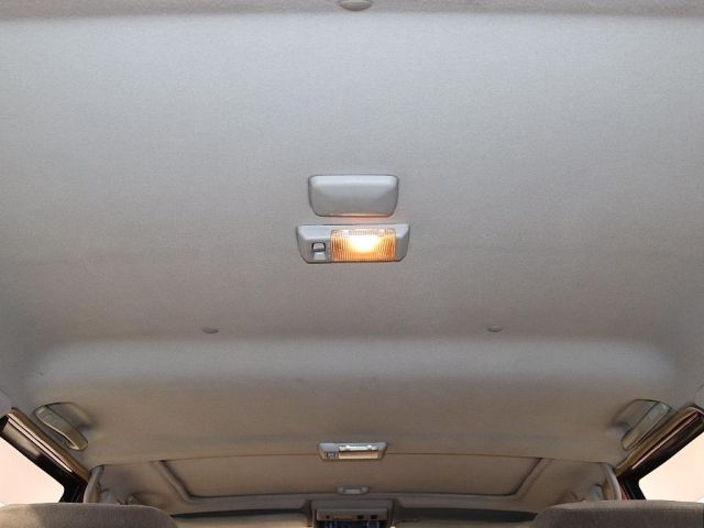 TOYOTA LANDCRUISER VAN 1995 Image 31