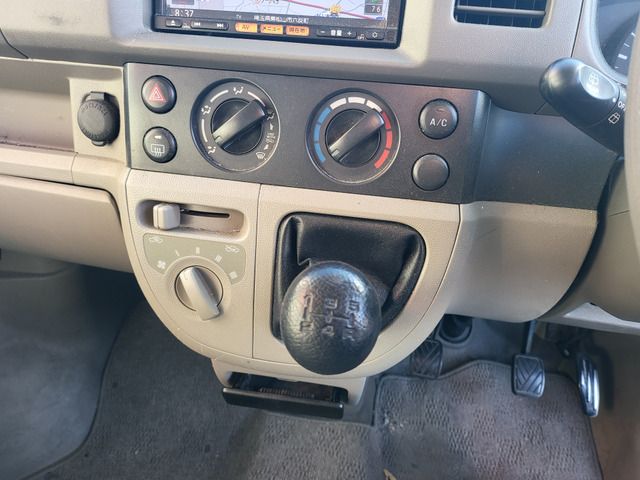 NISSAN NV100 CLIPPER 2015 Image 31