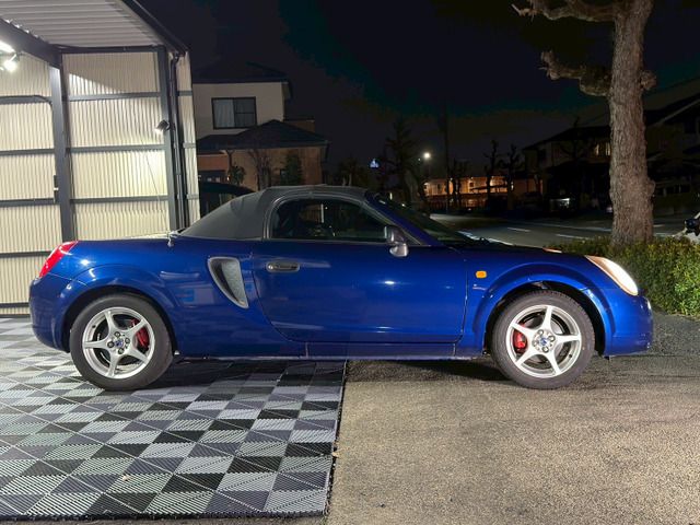 TOYOTA MR-S 2000 Image 31