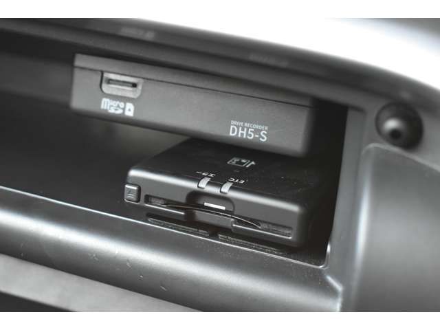 MITSUBISHI ECLIPSE CROSS PHEV 2024 Image 31