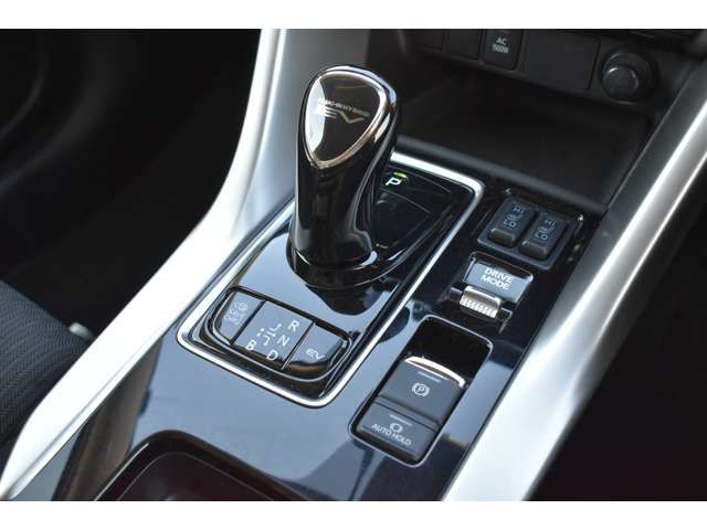 MITSUBISHI ECLIPSE CROSS PHEV 2024 Image 31