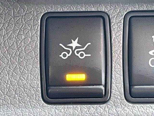 NISSAN NV350 CARAVAN 2018 Image 31