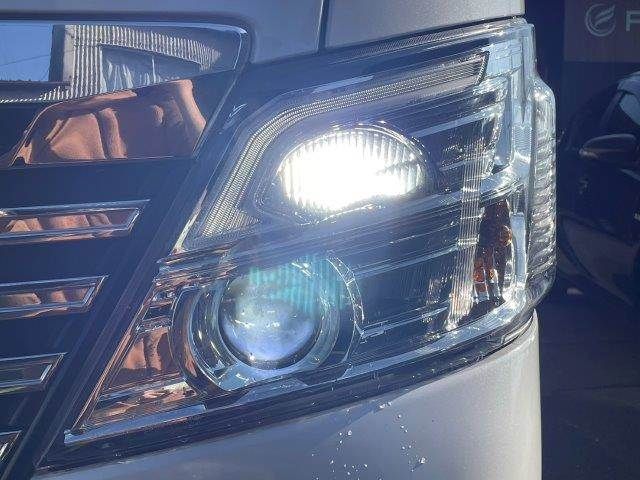 NISSAN NV350 CARAVAN 2018 Image 31