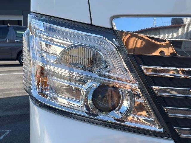 NISSAN NV350 CARAVAN 2018 Image 31