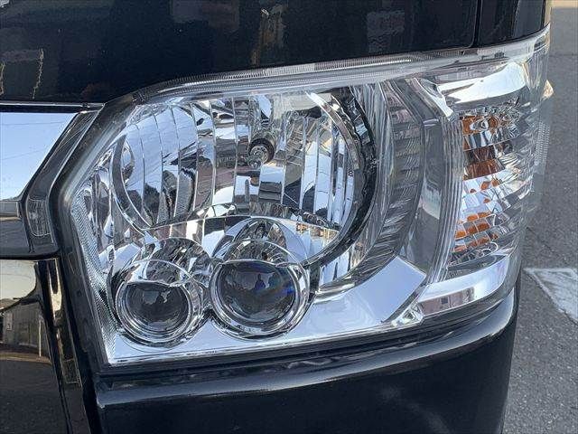 TOYOTA HIACE VAN 2WD 2019 Image 31