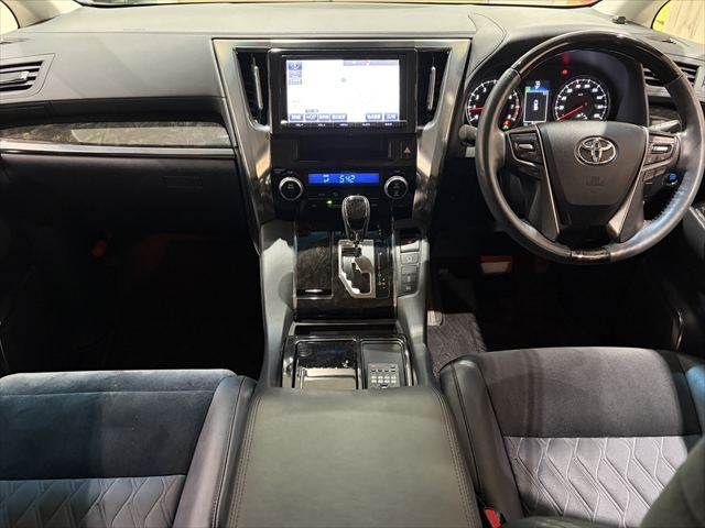 TOYOTA VELLFIRE 2015 Image 31