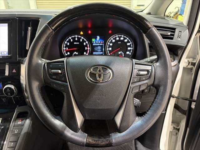 TOYOTA VELLFIRE 2015 Image 31