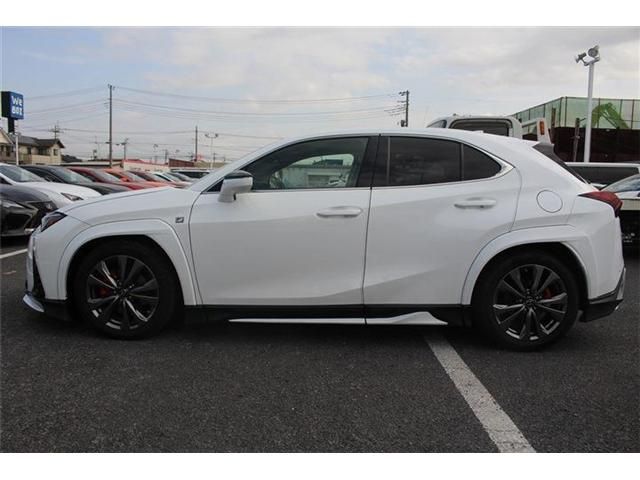 TOYOTA LEXUS UX250H 2023 Image 31