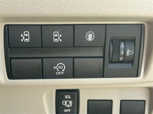 NISSAN ROOX 2023 Image 31