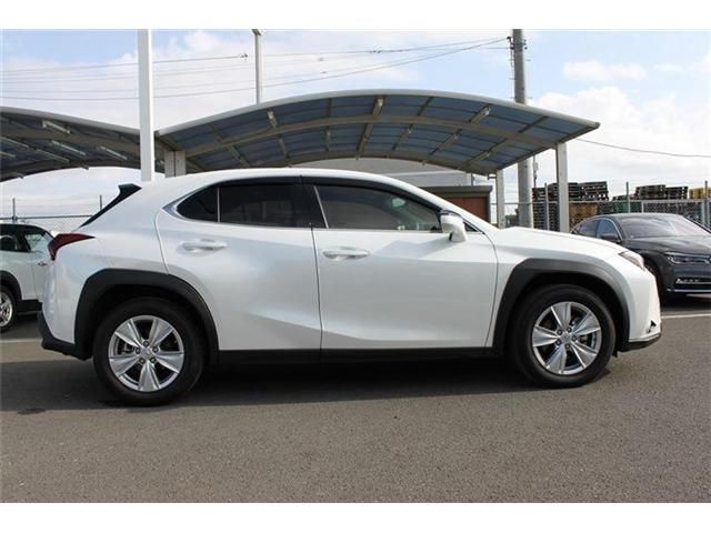 TOYOTA LEXUS UX200 2022 Image 31