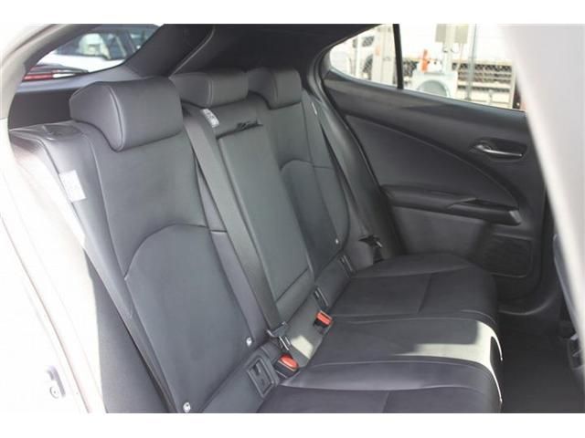 TOYOTA LEXUS UX200 2022 Image 31