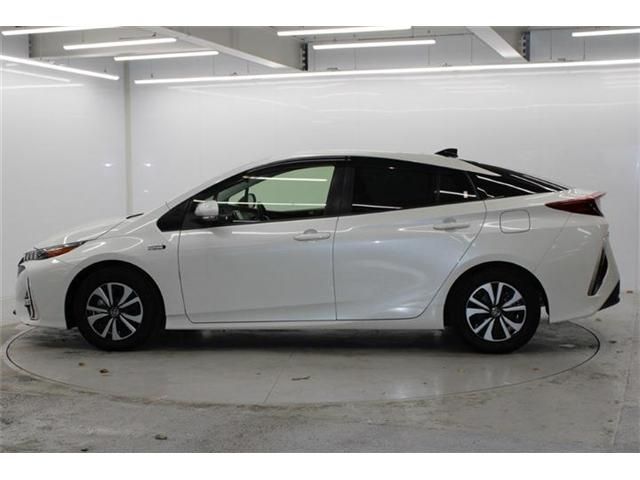 TOYOTA PRIUS PHV 2019 Image 31