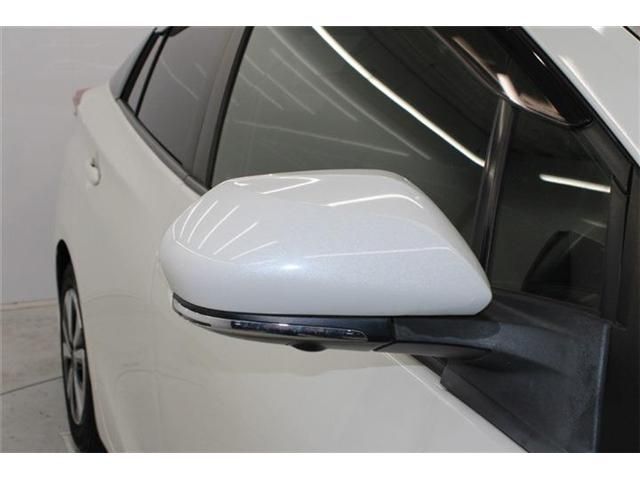 TOYOTA PRIUS PHV 2019 Image 31