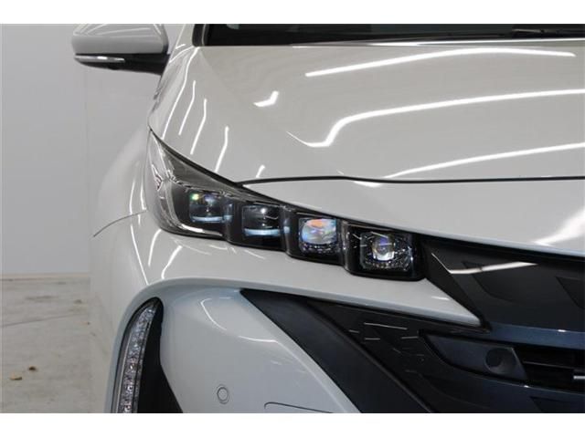 TOYOTA PRIUS PHV 2019 Image 31