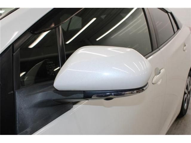 TOYOTA PRIUS PHV 2019 Image 31