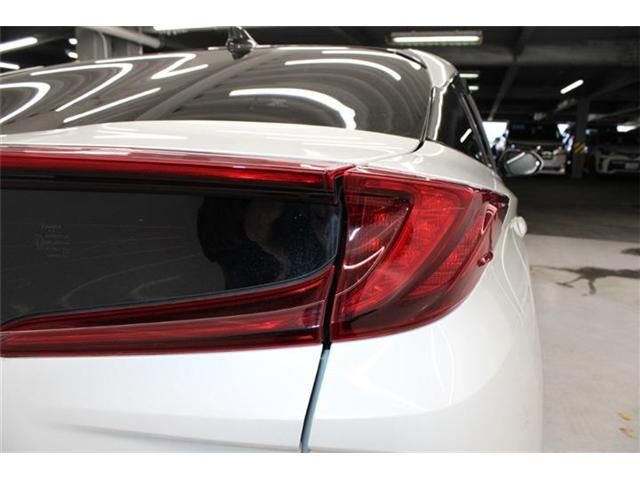 TOYOTA PRIUS PHV 2019 Image 31