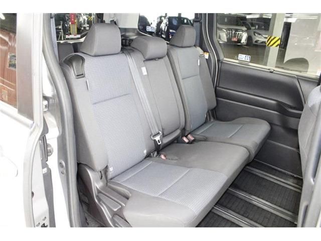 TOYOTA NOAH 2022 Image 31