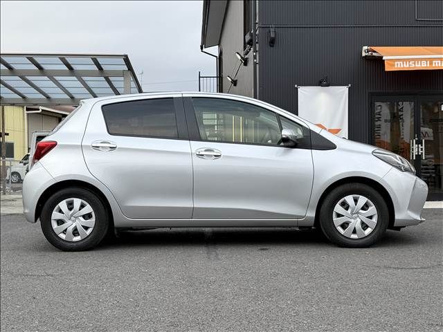 TOYOTA VITZ 2016 Image 31
