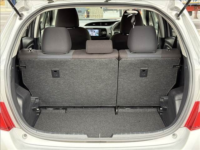 TOYOTA VITZ 2016 Image 31