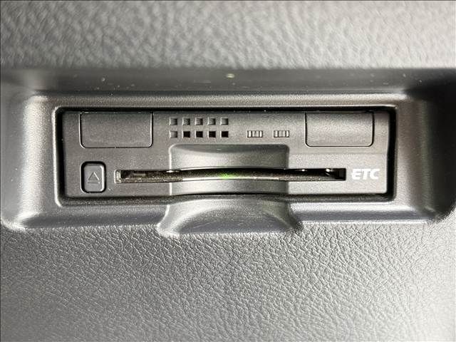 TOYOTA VITZ 2016 Image 31