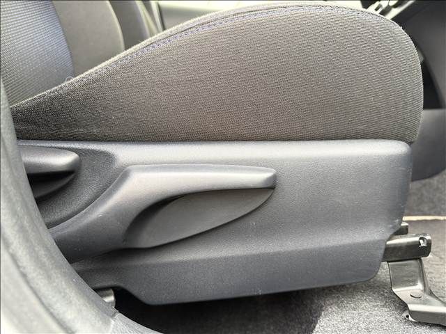 TOYOTA VITZ 2016 Image 31