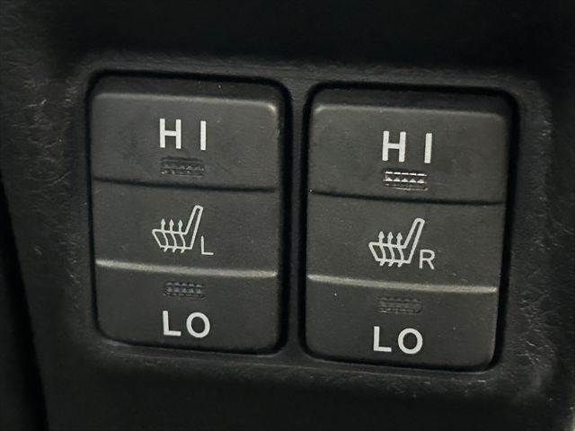 TOYOTA VOXY HYBRID 2019 Image 31