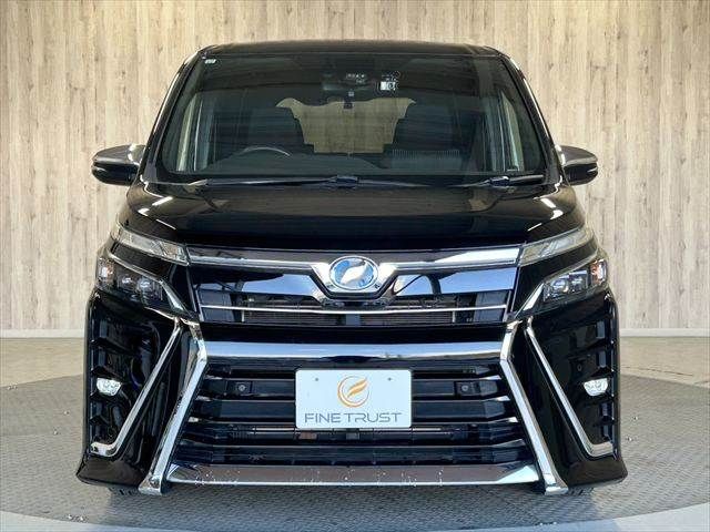 TOYOTA VOXY HYBRID 2019 Image 31