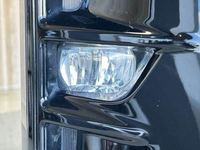 TOYOTA VOXY HYBRID 2019 Image 31