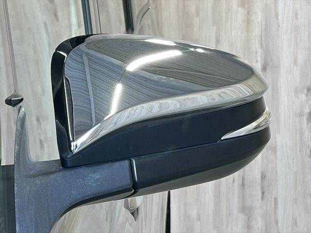 TOYOTA VOXY HYBRID 2019 Image 31