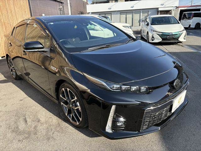 TOYOTA PRIUS PHV 2018 Image 31