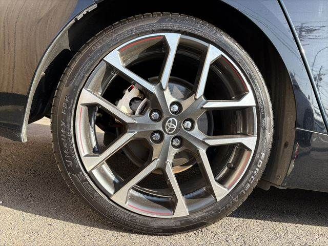 TOYOTA PRIUS PHV 2018 Image 31