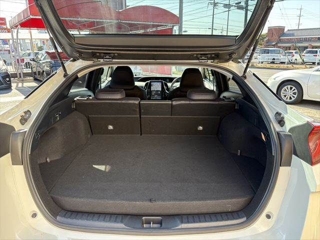 TOYOTA PRIUS PHV 2017 Image 31