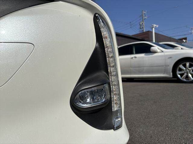 TOYOTA PRIUS PHV 2017 Image 31