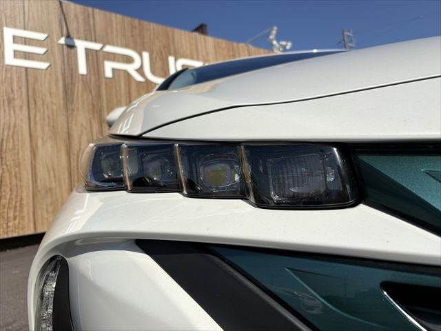 TOYOTA PRIUS PHV 2017 Image 31