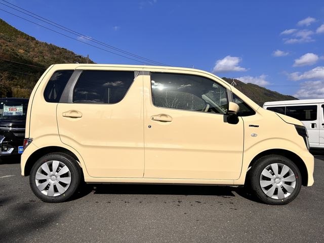 SUZUKI WAGON R 2025 Image 31