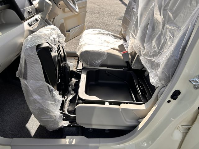 SUZUKI WAGON R 2025 Image 31