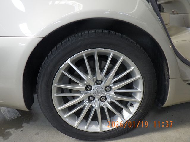 TOYOTA LEXUS LS600HL 2011 Image 31