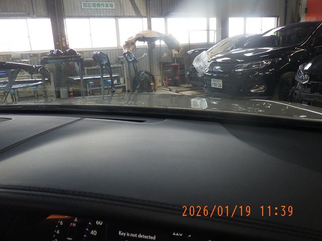 TOYOTA LEXUS LS600HL 2011 Image 31