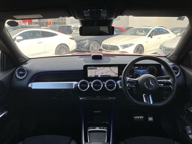 MERCEDES BENZ GLB 2025 Image 31