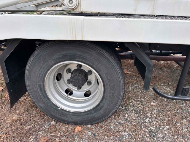 ISUZU ELF 2003 Image 31