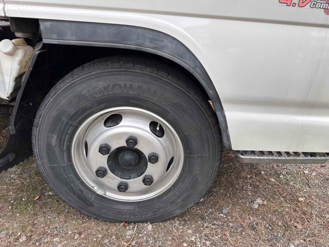 ISUZU ELF 2003 Image 31