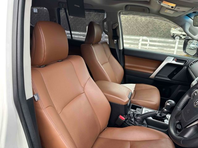 TOYOTA LANDCRUISER PRADO 2021 Image 31