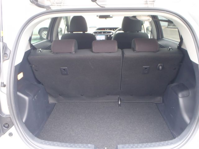 TOYOTA AQUA 2018 Image 31