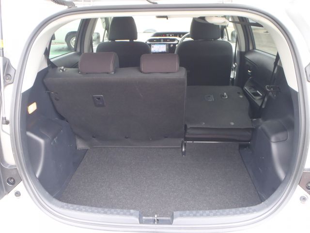 TOYOTA AQUA 2018 Image 31